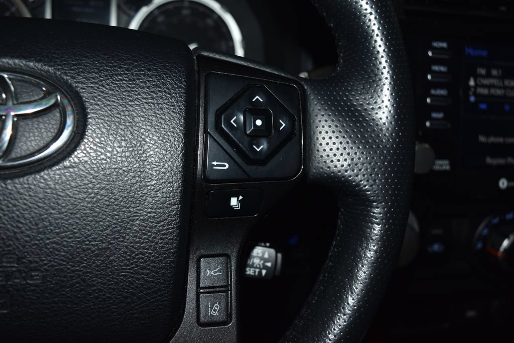 Used 2024 Toyota 4Runner TRD Off-Road Premium AWD/4WD image 36