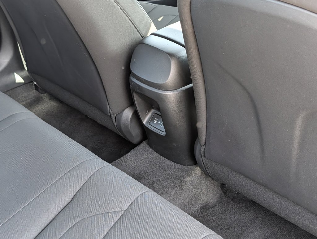 Used 2026 Hyundai Elantra Sport FWD image 29