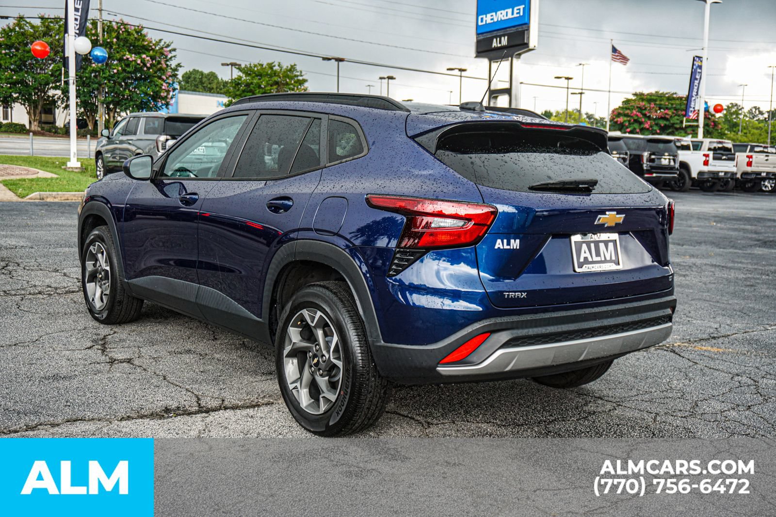 Used 2024 Chevrolet Trax LT w/ LT Convenience Package FWD image 7