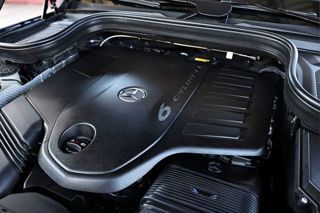 Used 2025 Mercedes-Benz GLS 450 4MATIC image 83