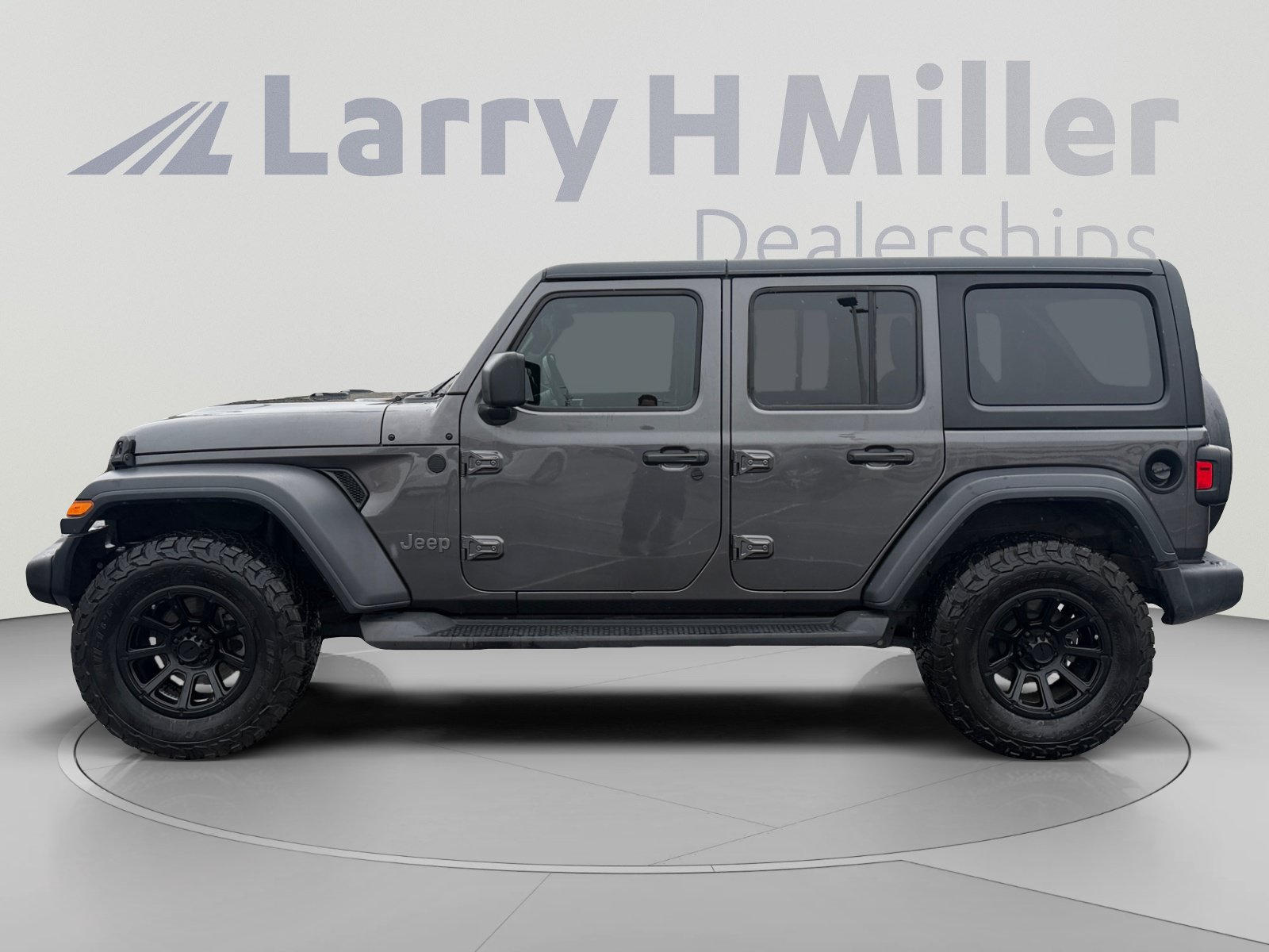 Used 2019 Jeep Wrangler Unlimited Sport S AWD/4WD image 2