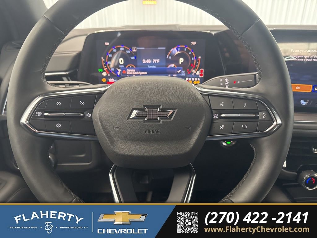 Used 2025 Chevrolet Suburban Z71 w/ Comfort Package image 25