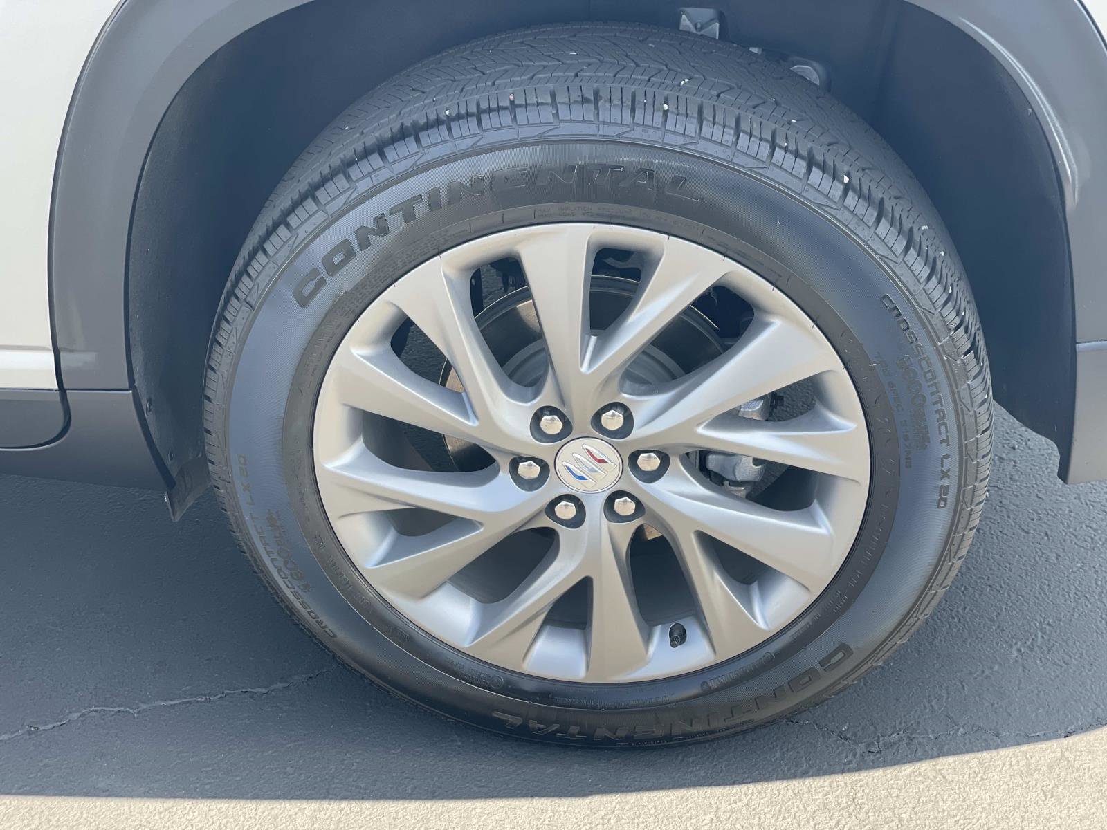 Used 2025 Buick Enclave Preferred FWD image 30
