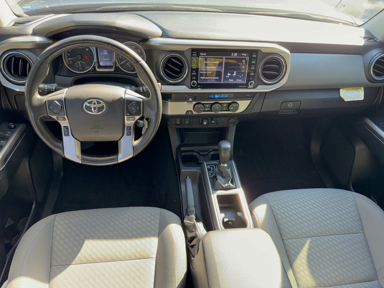 Used 2022 Toyota Tacoma SR5 w/ Technology Package RWD image 17