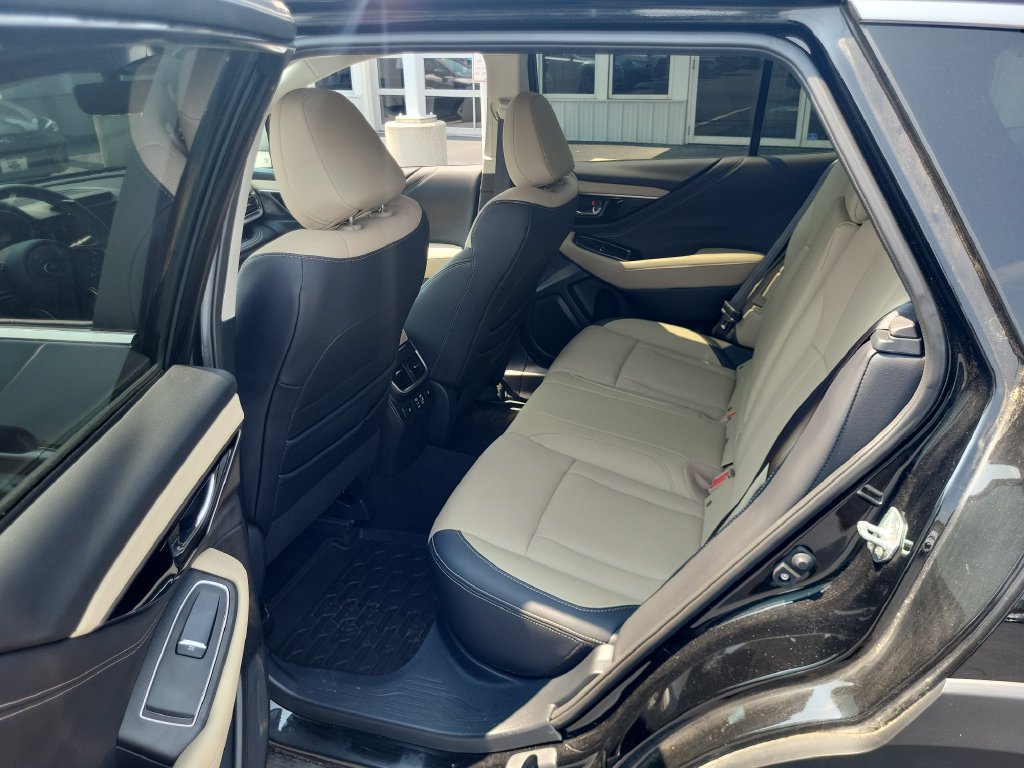 Certified 2024 Subaru Outback Limited AWD/4WD image 10