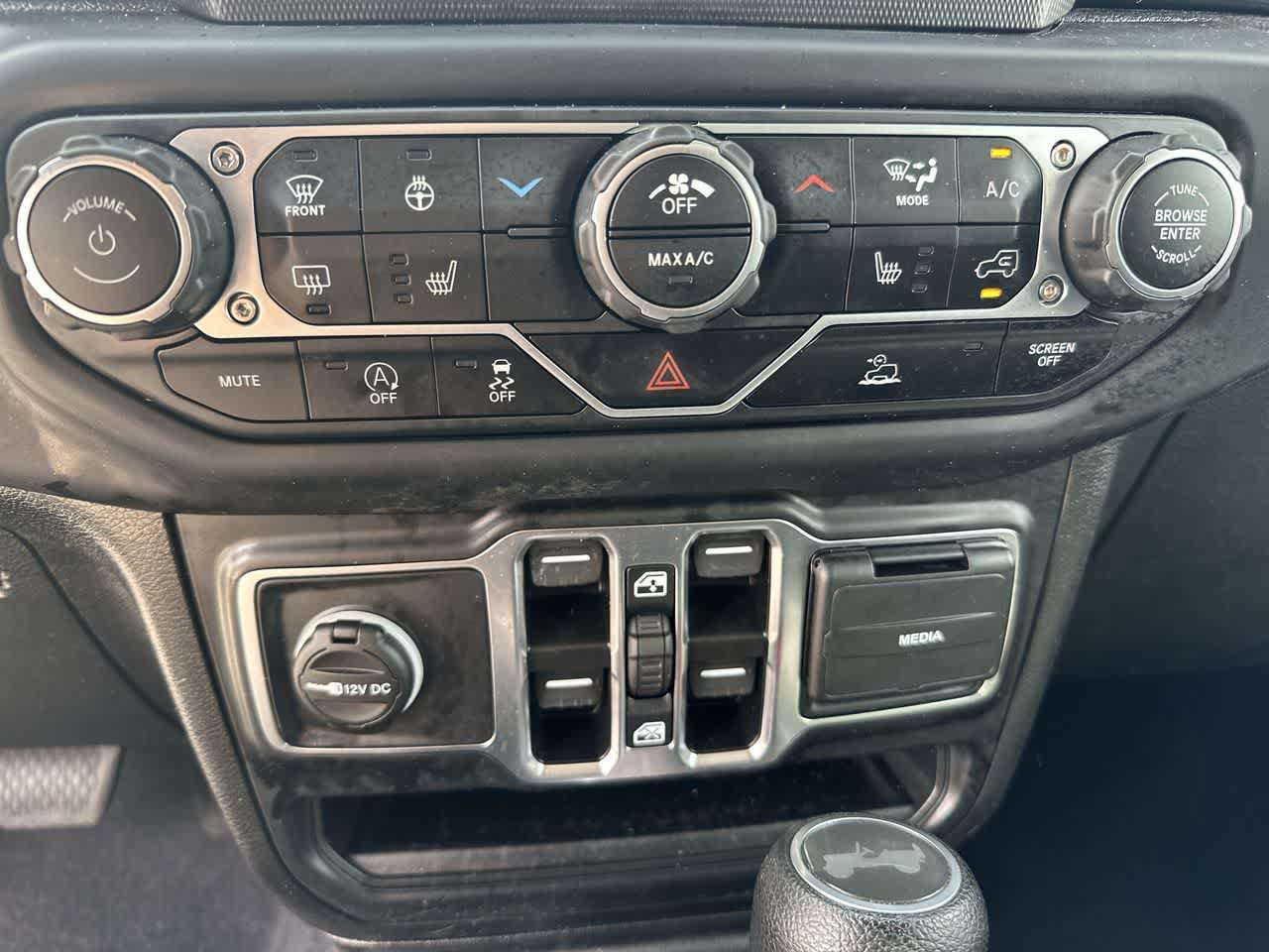 Used 2022 Jeep Wrangler Unlimited Sport AWD/4WD image 27