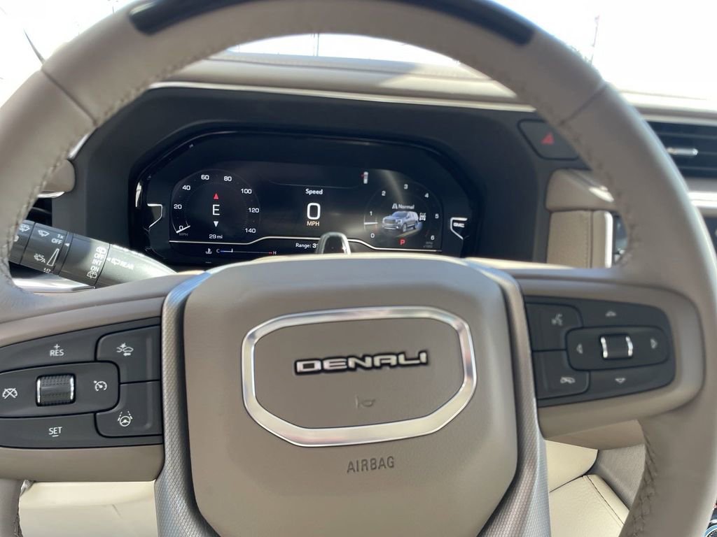 New 2024 GMC Yukon Denali w/ Denali Reserve Package image 16