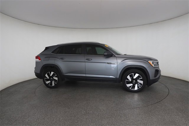 Used 2024 Volkswagen Atlas Cross Sport SE image 24