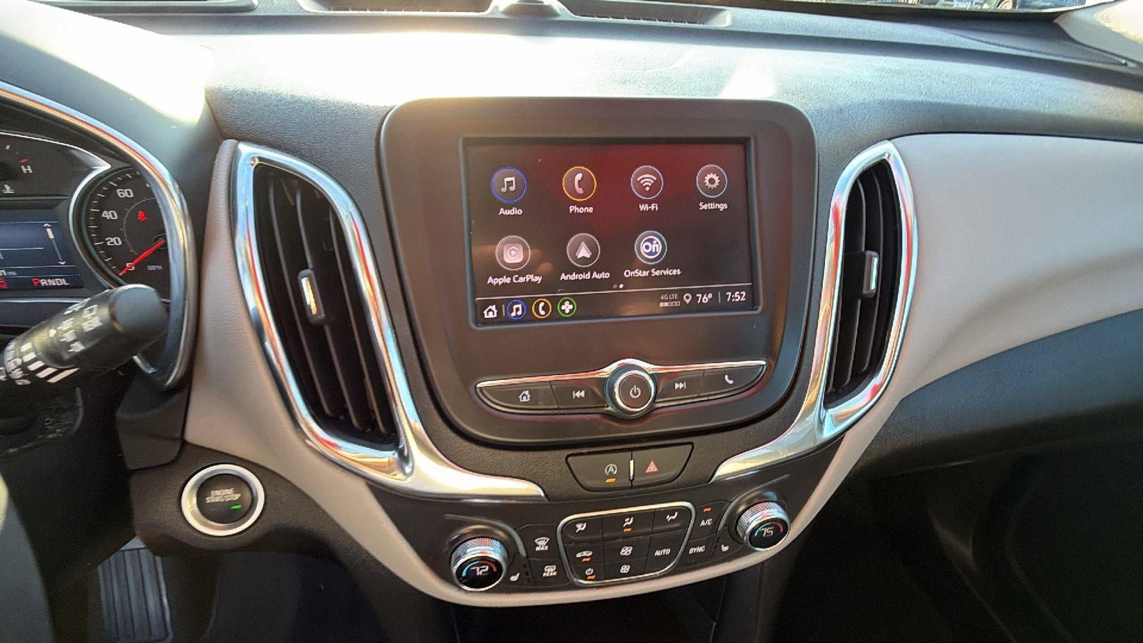 Used 2024 Chevrolet Equinox LT FWD image 5