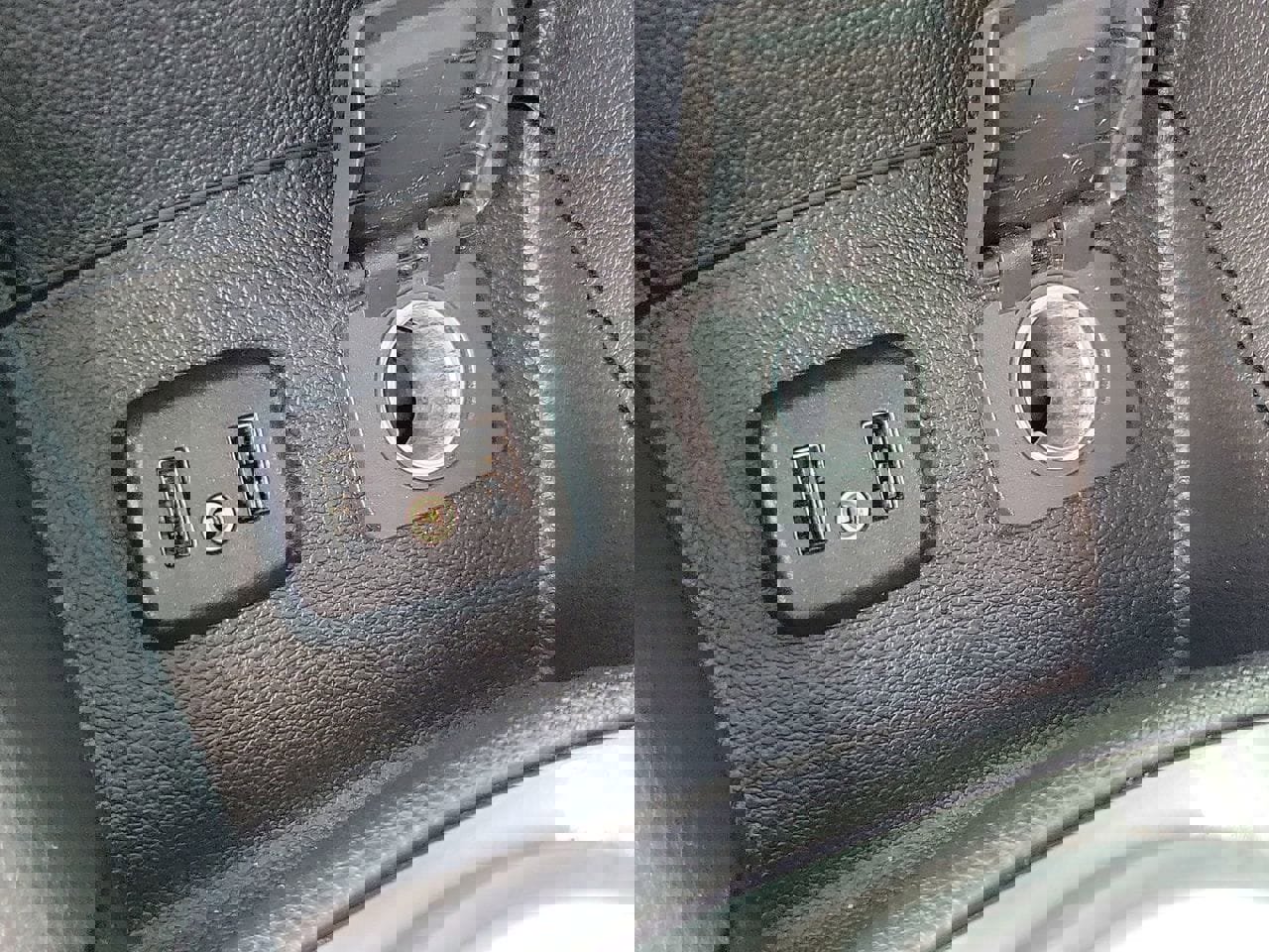 Used 2019 Chevrolet Cruze LT w/ Convenience Package image 27