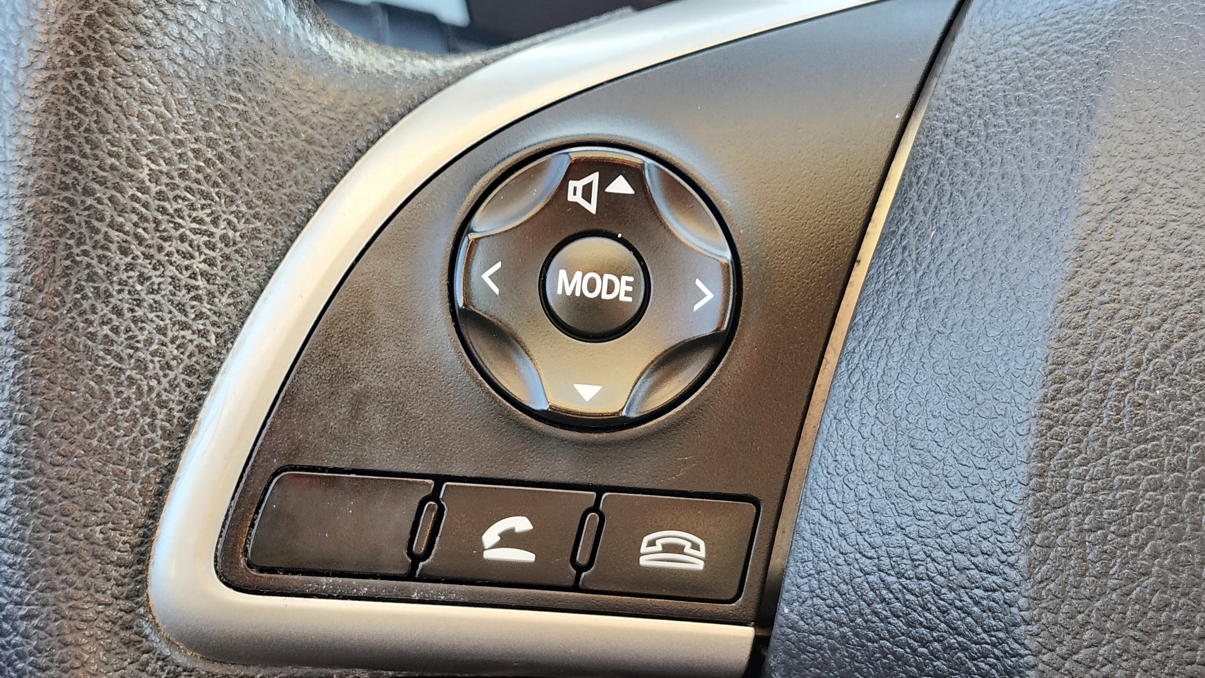 Used 2019 Mitsubishi Outlander ES image 29