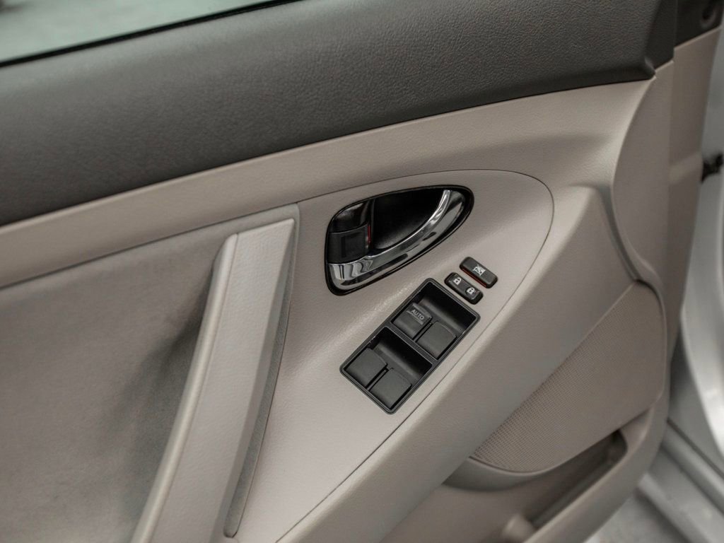 Used 2008 Toyota Camry LE image 23