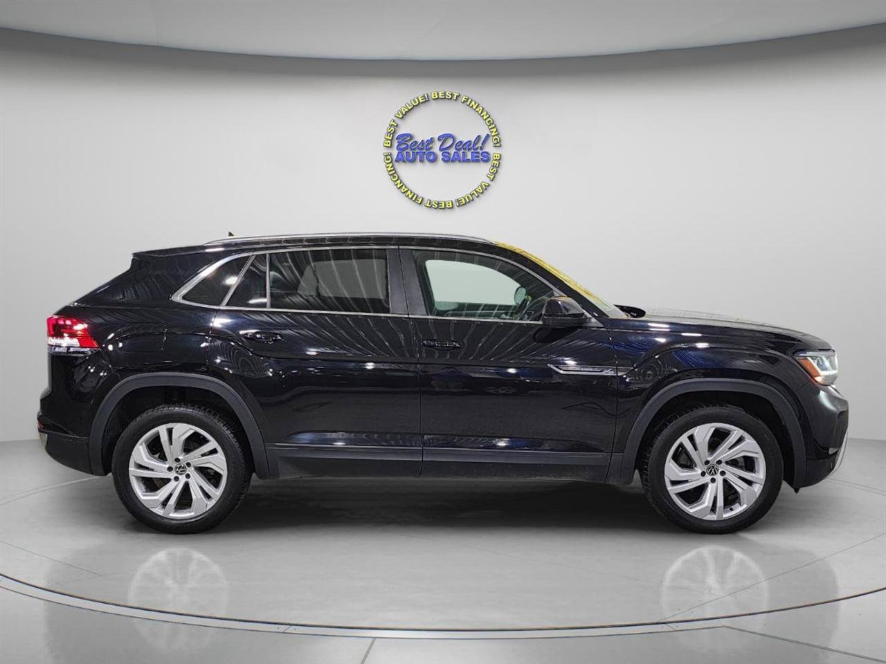 Used 2020 Volkswagen Atlas Cross Sport SEL AWD/4WD image 6