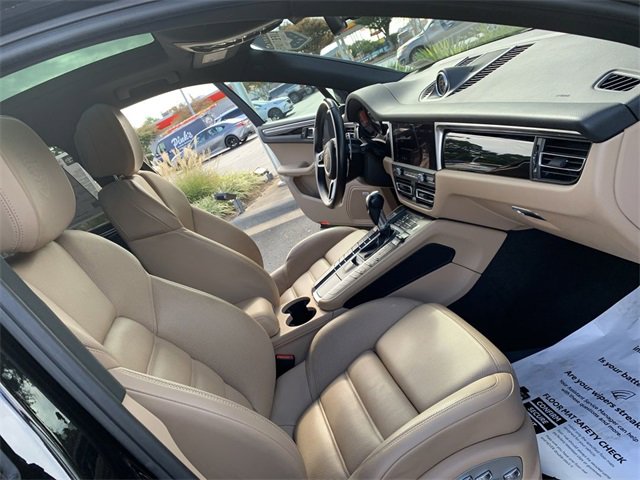 Used 2021 Porsche Macan image 14