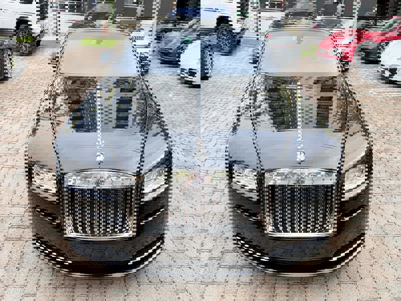 Used 2016 Rolls-Royce Wraith image 3