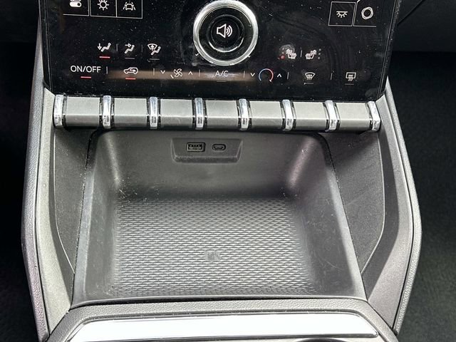 Used 2025 GMC Terrain Elevation image 23