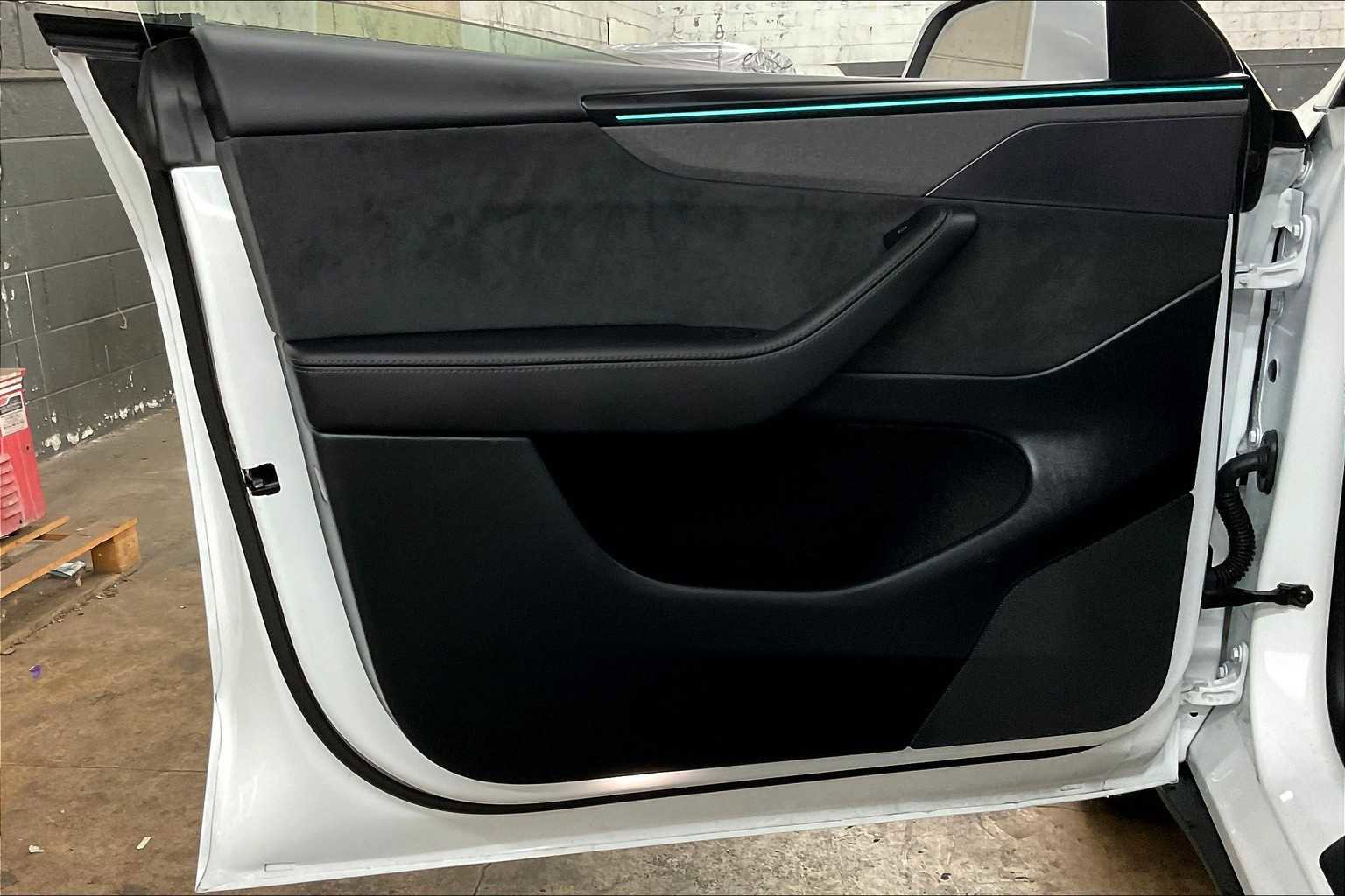Used 2026 Tesla Model Y 2WD image 25