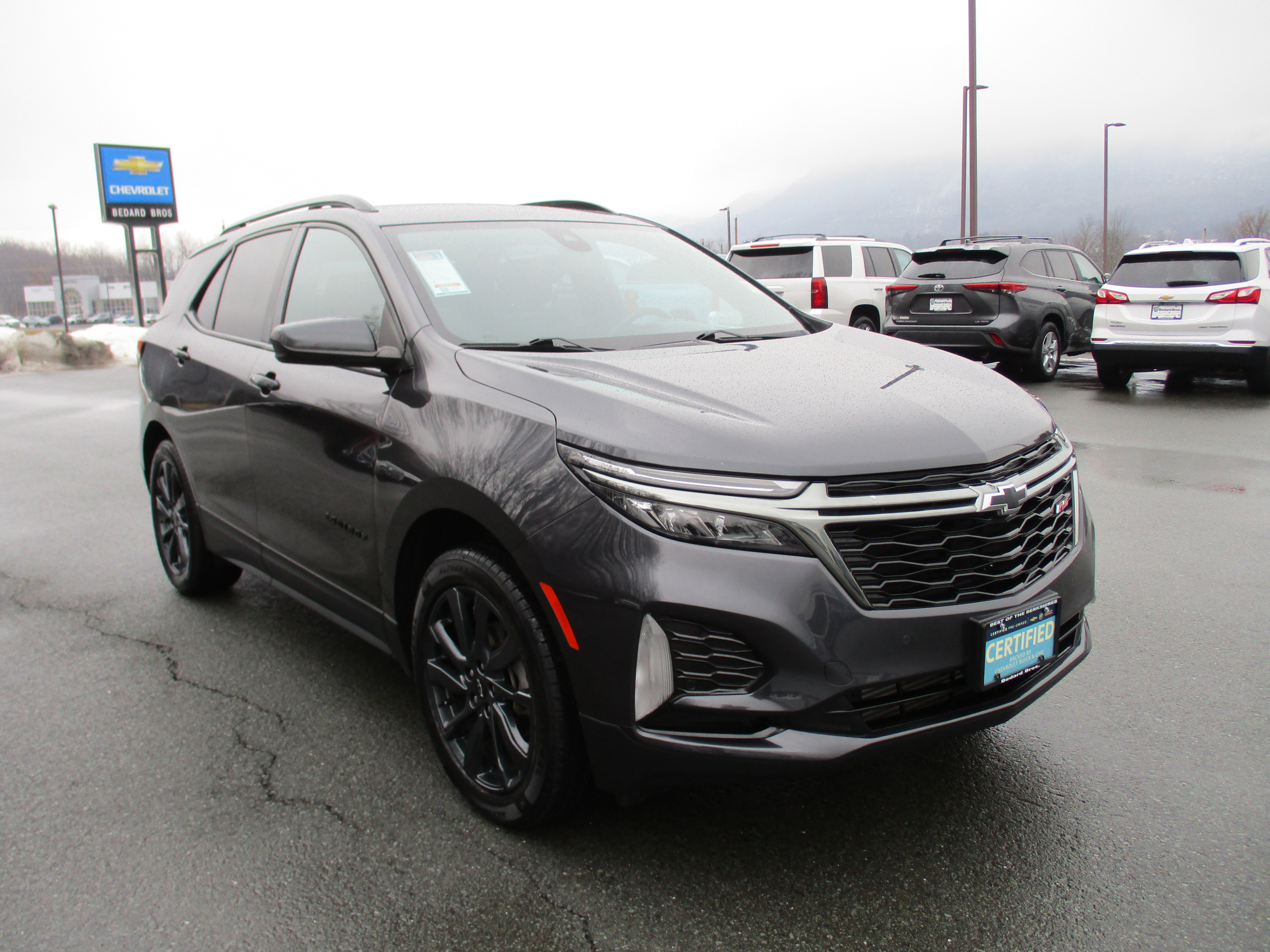 Certified 2022 Chevrolet Equinox RS image 3