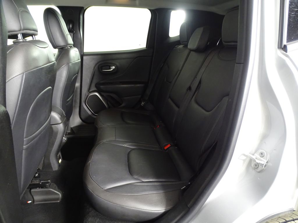 Used 2018 Jeep Renegade Limited image 11
