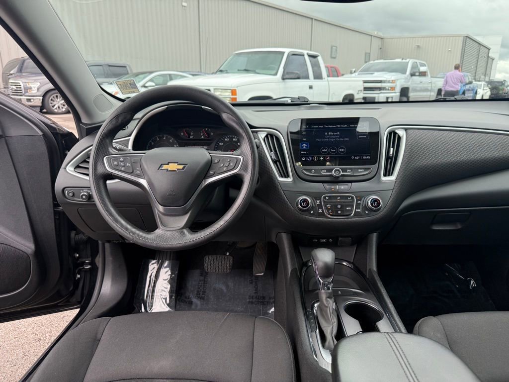 Used 2023 Chevrolet Malibu LT image 12