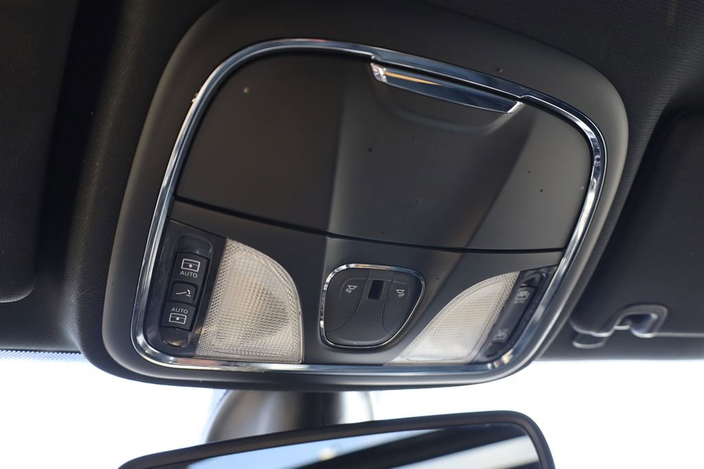 Used 2020 Jeep Cherokee High Altitude image 29