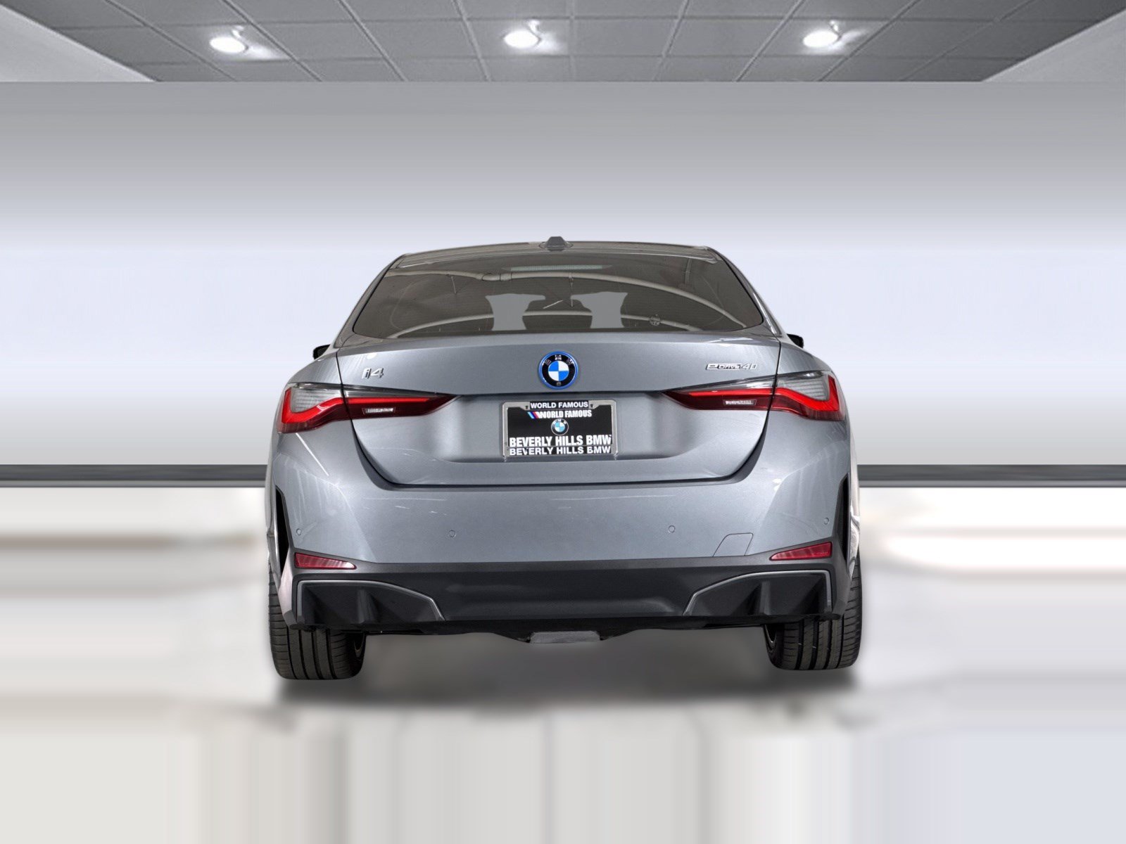Used 2025 BMW i4 eDrive40 w/ Premium Package RWD image 10