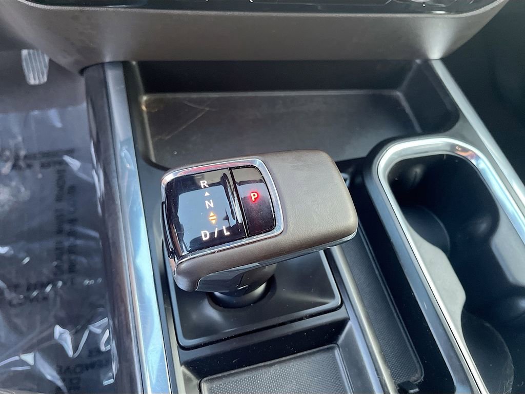 Used 2024 Chevrolet Silverado 1500 LTZ w/ Technology Package image 17