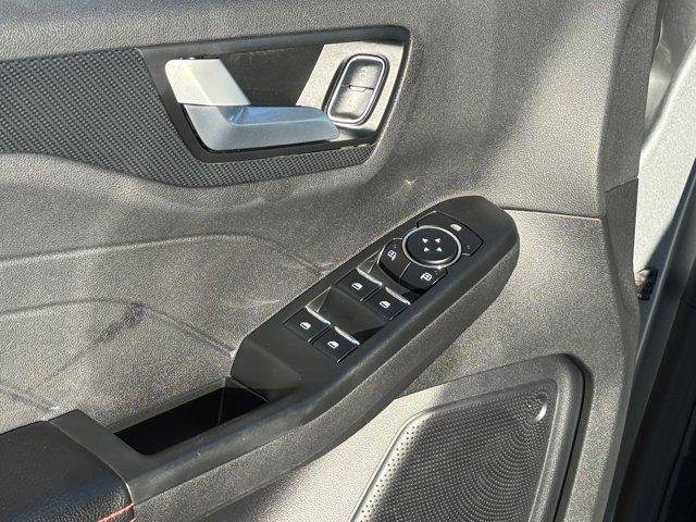 Used 2023 Ford Escape ST-Line image 19