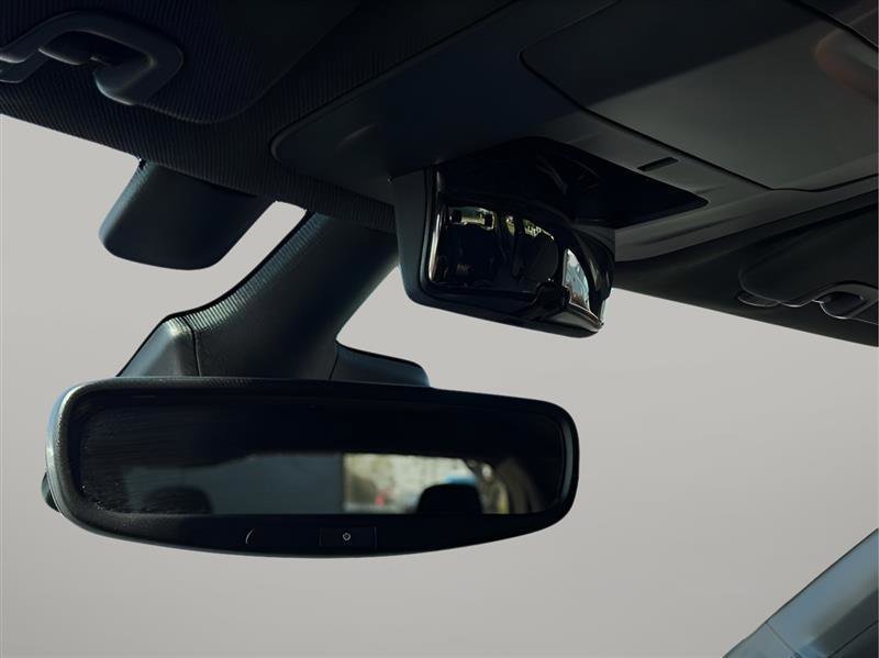 Used 2021 Chrysler Pacifica Touring w/ Uconnect Theater Family Group image 59