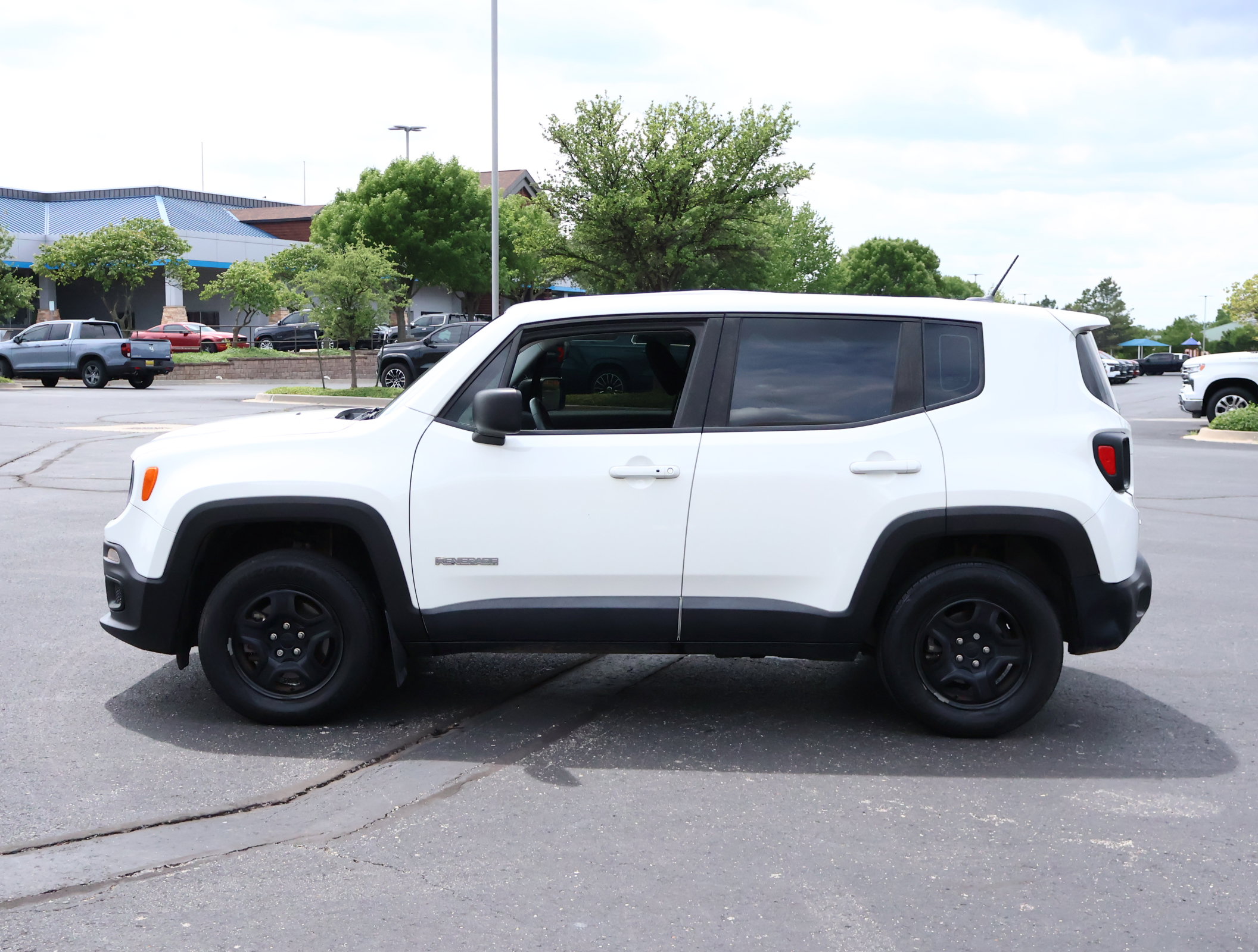 Used 2016 Jeep Renegade Sport w/ Power & Air Group AWD/4WD image 27