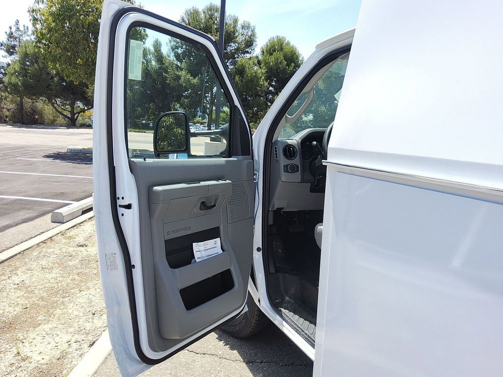 New 2025 Ford E-350 and Econoline 350 Super Duty w/ Power Equipment Group image 5