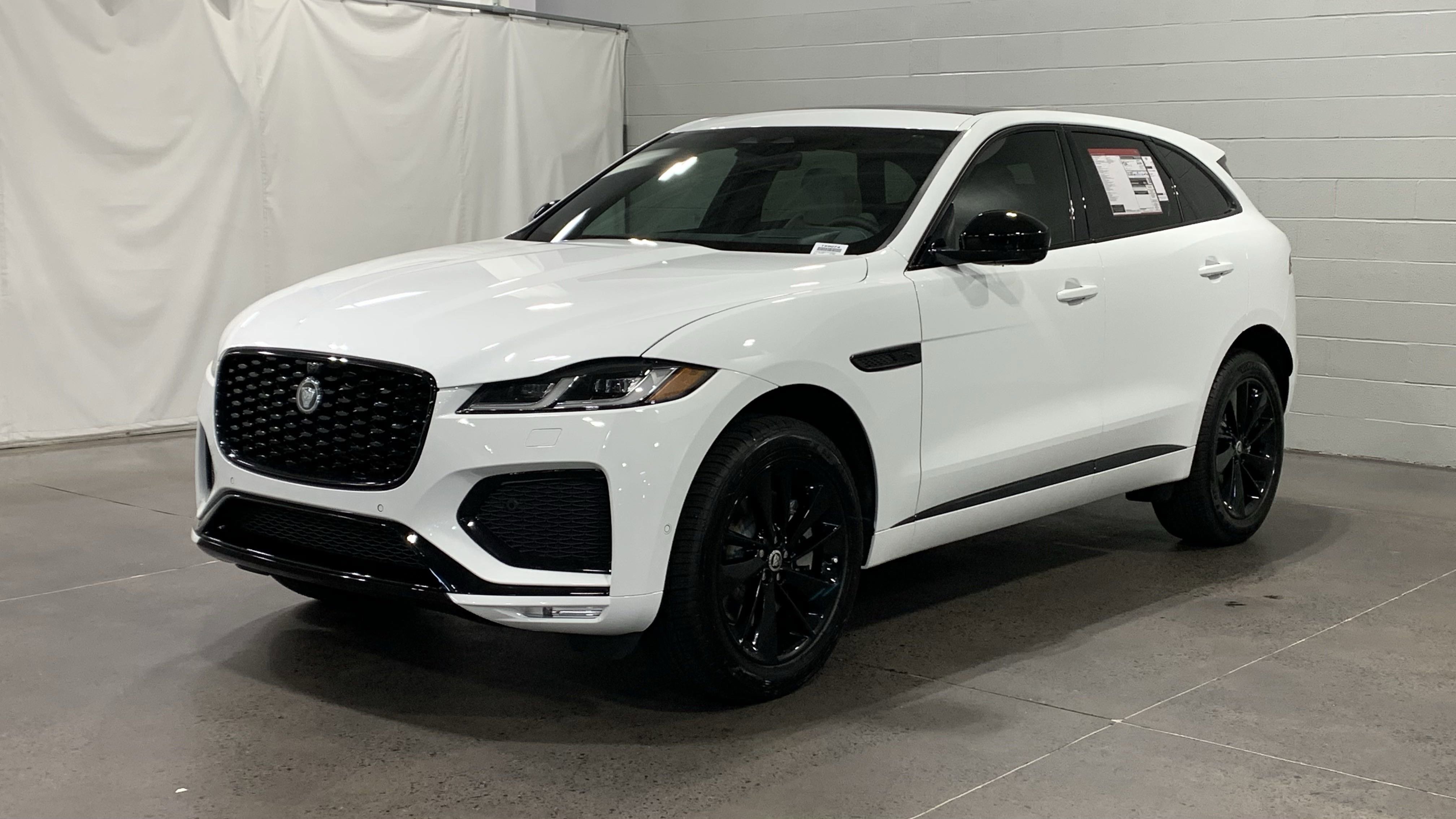 New 2026 Jaguar F-PACE R-Dynamic S image 1