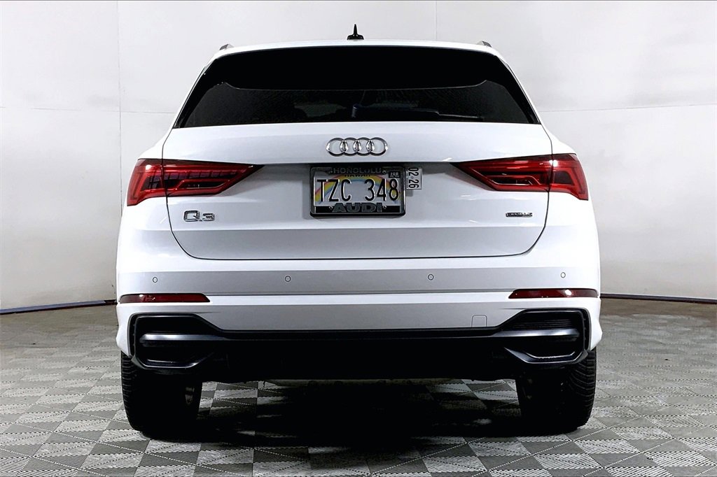 Used 2020 Audi Q3 2.0T Premium w/ Convenience Package image 3