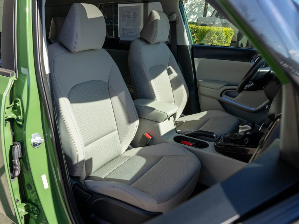 Certified 2023 Kia Soul EX image 9