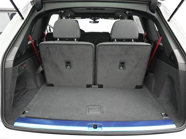 New 2026 Audi Q7 3.0T Prestige image 12