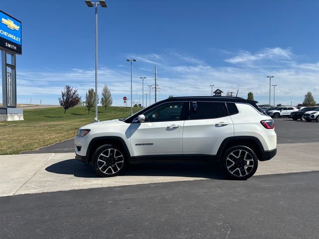 Used 2017 Jeep Compass Limited w/ Navigation Group AWD/4WD image 6