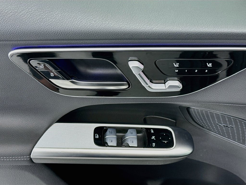 Certified 2026 Mercedes-Benz GLC 300 image 21