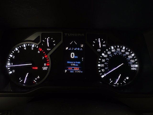 Used 2025 Toyota Tundra SR5 w/ SR5 Convenience Package AWD/4WD image 18
