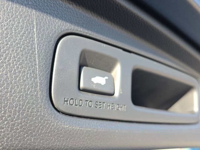 Used 2023 Honda CR-V EX-L image 9