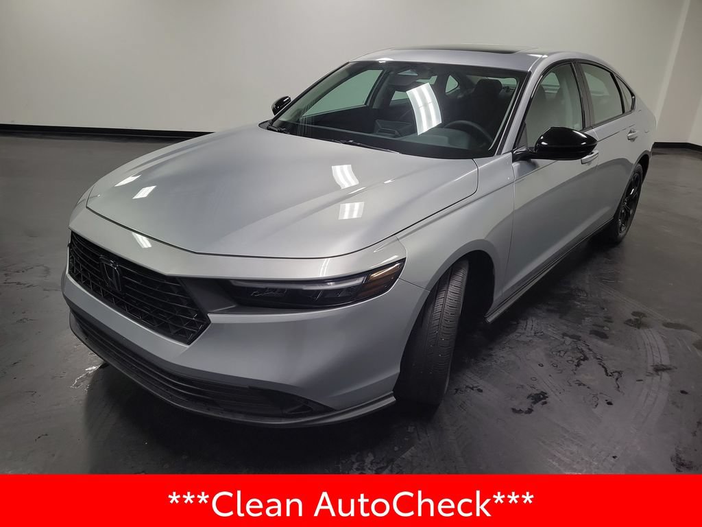 Used 2025 Honda Accord SE image 4