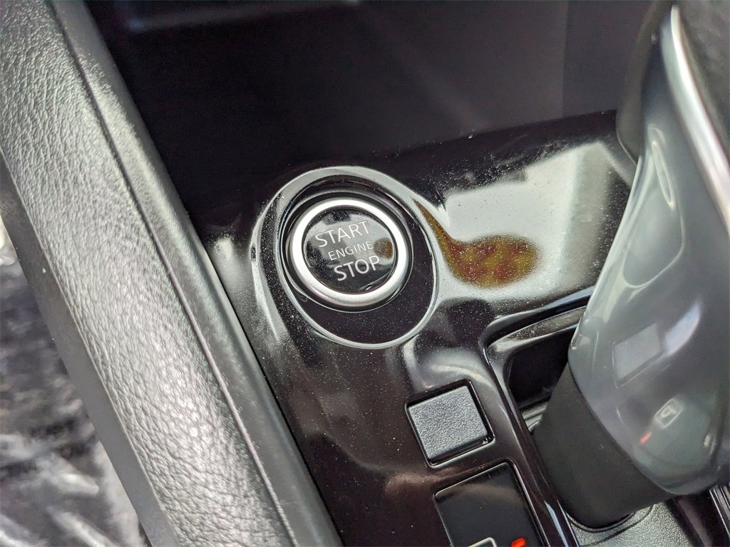 Used 2022 Nissan Kicks S image 27