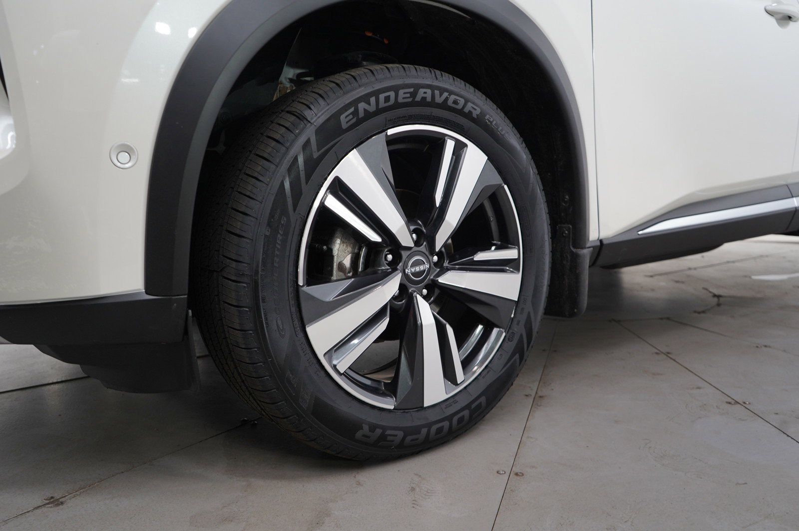 Used 2022 Nissan Rogue Platinum w/ Head-Up Display Package image 28