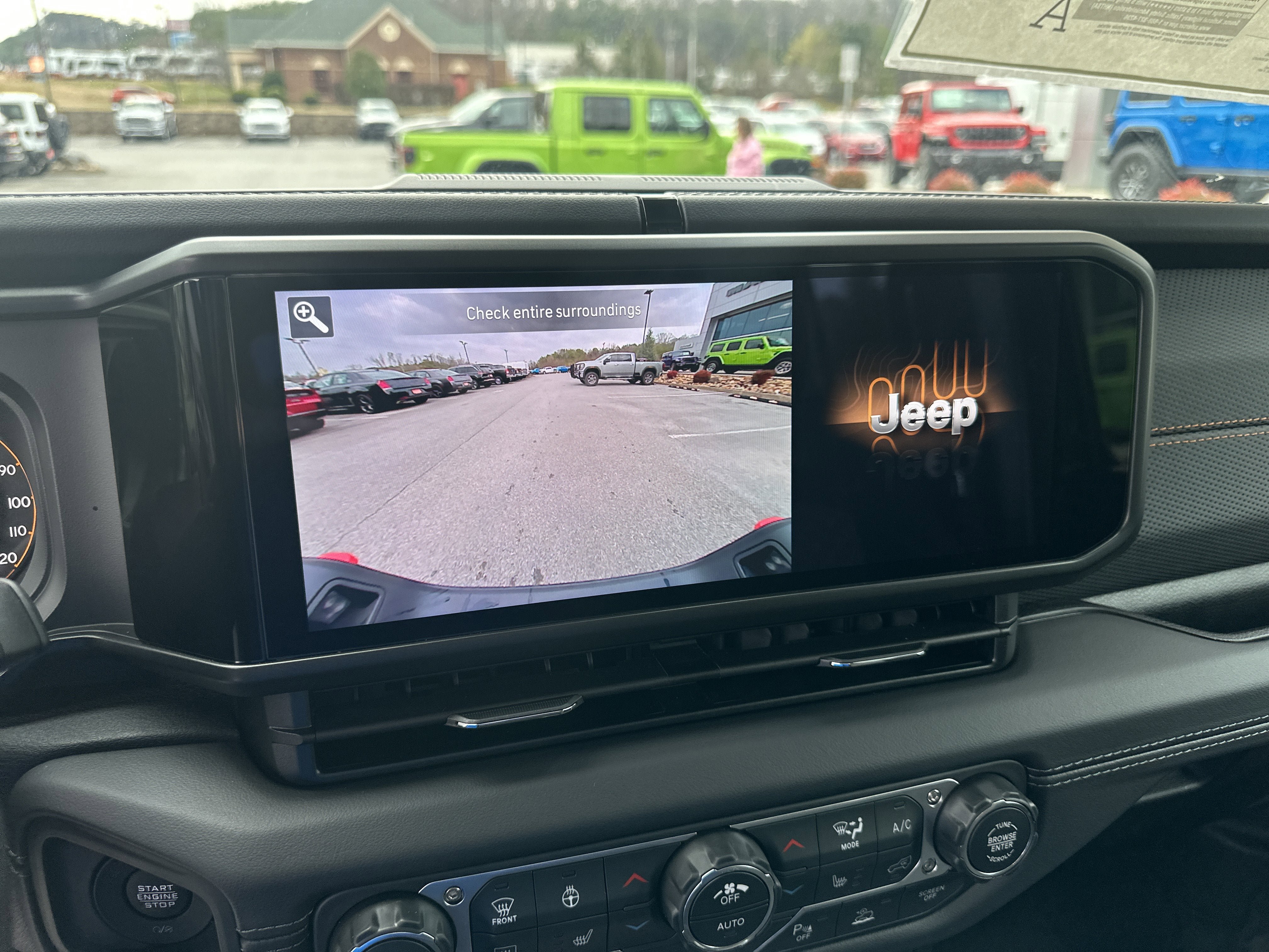 New 2026 Jeep Gladiator Mojave w/ Safety Group AWD/4WD image 35