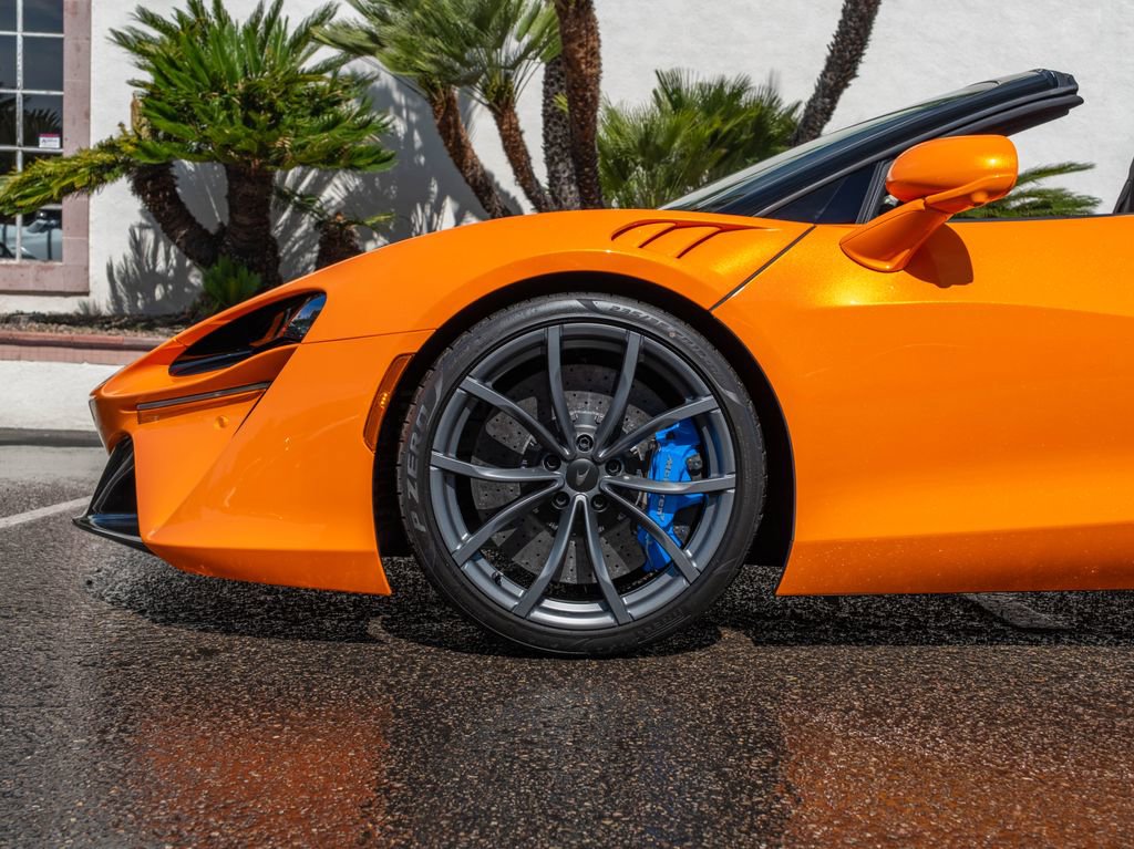 New 2026 McLaren Artura Spider image 7