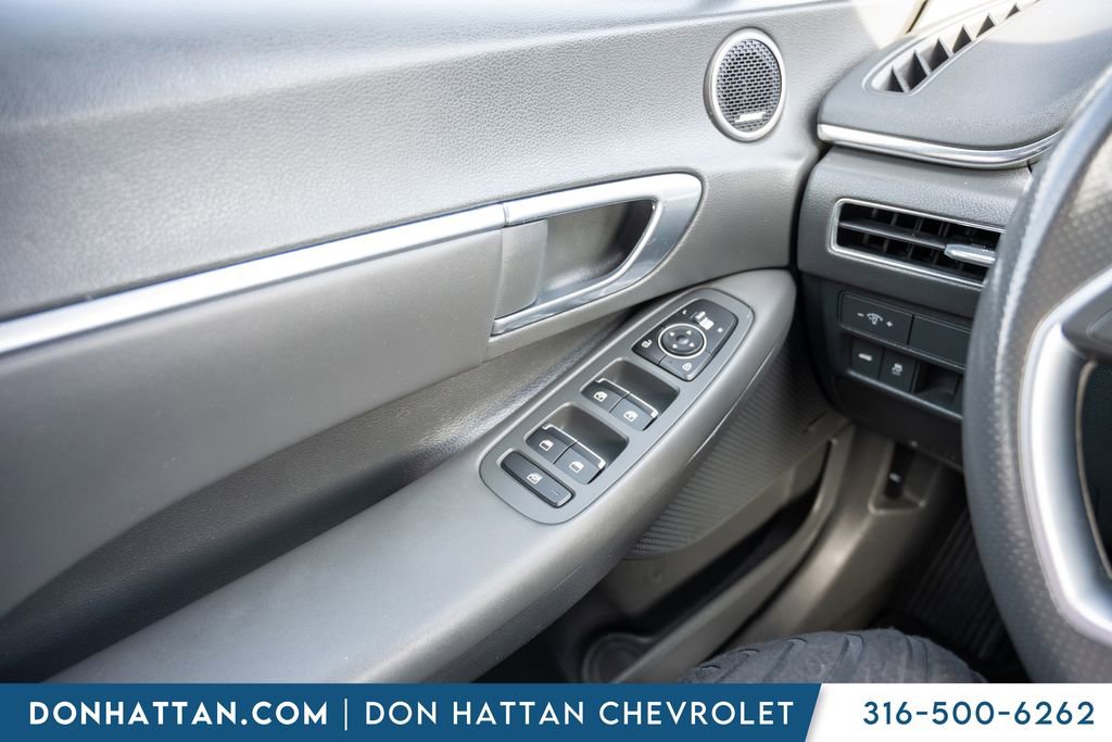 Used 2022 Hyundai Sonata SEL Plus w/ Preferred Accessory Package FWD image 17