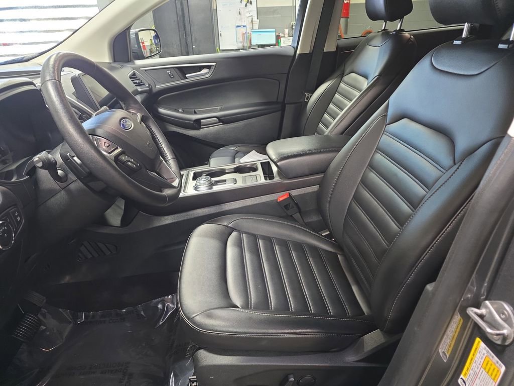 Used 2022 Ford Edge SEL w/ Convenience Package AWD/4WD image 17