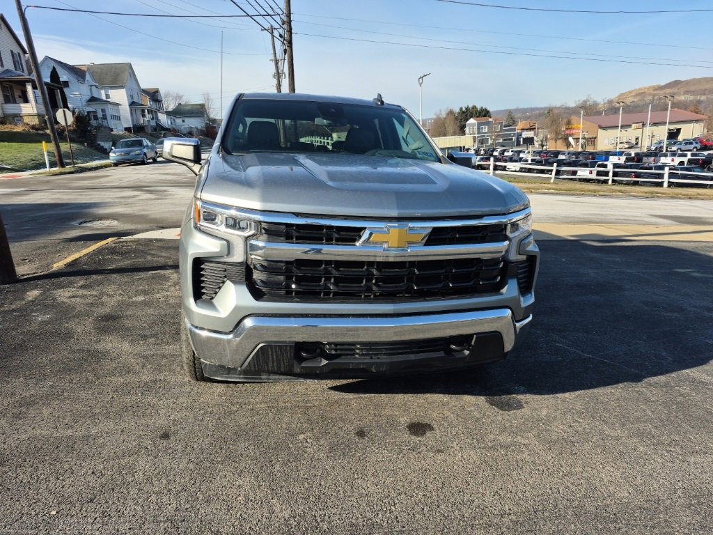 Used 2023 Chevrolet Silverado 1500 LT image 2