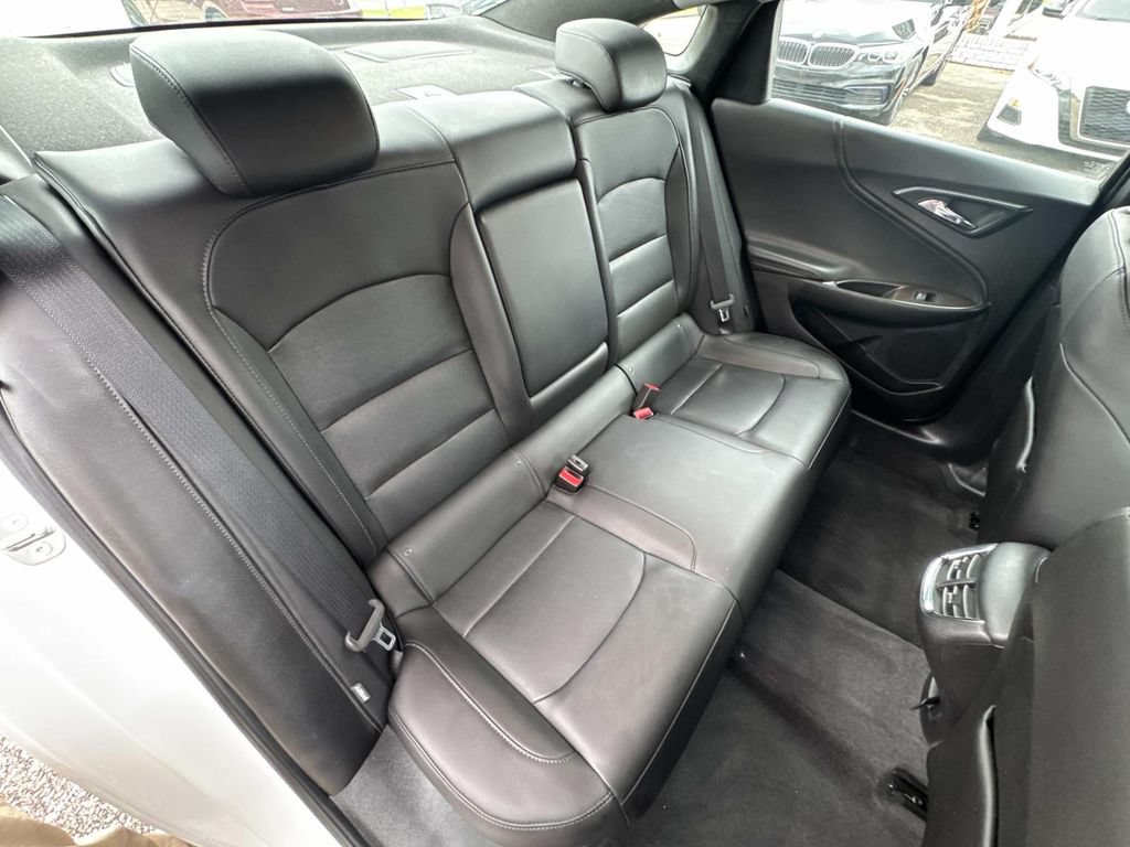 Used 2016 Chevrolet Malibu Premier w/ Driver Confidence Package FWD image 11