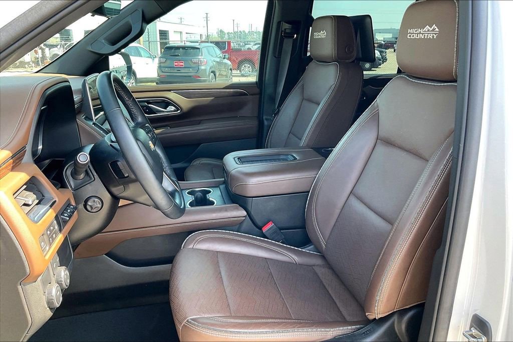 Used 2023 Chevrolet Tahoe High Country RWD image 18