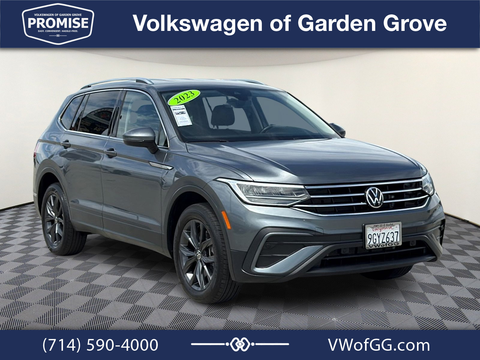 Used 2023 Volkswagen Tiguan SE FWD image 2